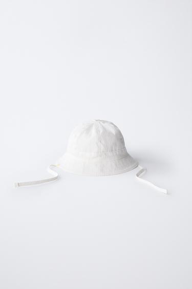 Zara Шапка с нашивкой