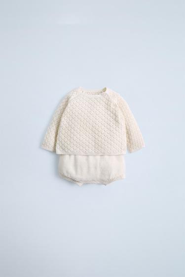 Zara Аккорд из трикотажа и трусиков