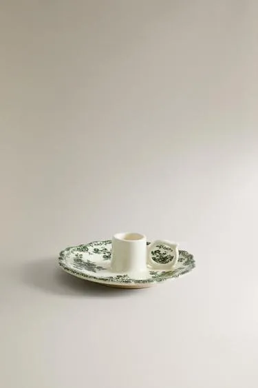 Глиняный подсвечник с цветочным рисунком