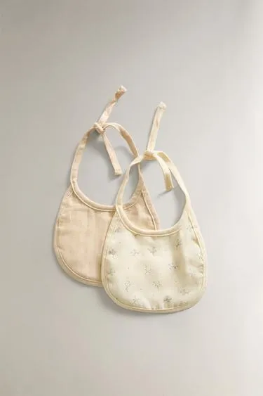 CHILDREN'S MINI FLOWER BIB (PACK OF 2)