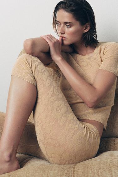Zara Жаккардовая футболка купить с доставкой.