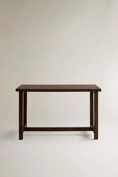 ANTIQUE FINISH TABLE
