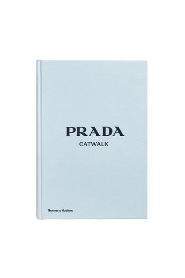 Prada catwalk book (на английском)