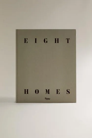 Книга EIGHT HOMES