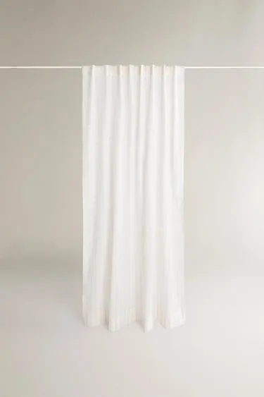 CHILDREN'S STRIPED CURTAIN