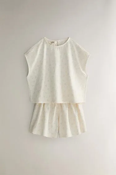 CHILDREN'S FLORAL SET OF PYJAMAS