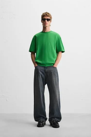 Базовая футболка REGULAR FIT
