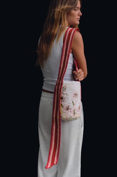 Zara Мини-сумка-мешок из ткани с узором