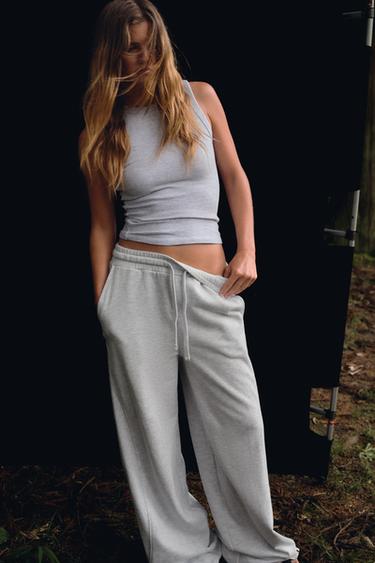 Zara Брюки с линялым эффектом купить с доставкой.