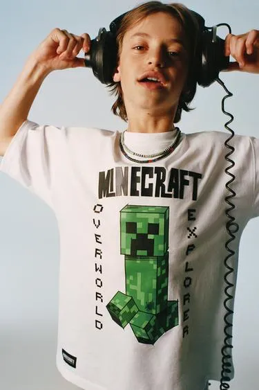 Футболка с принтом MINECRAFT © MOJANG AB. ™
