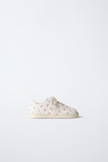 Zara Босоножки с цветочным принтом BAREFOOT купить с доставкой.