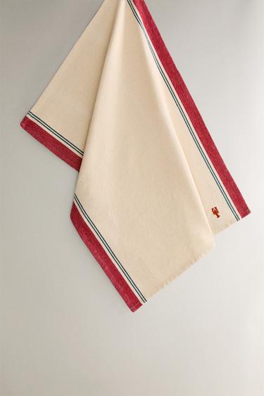 Zara Вышитое полотенце с изображением омара