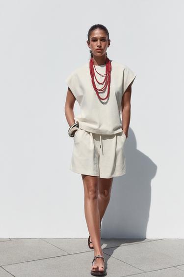 Zara Шорты в стиле рустик со складками купить с доставкой.