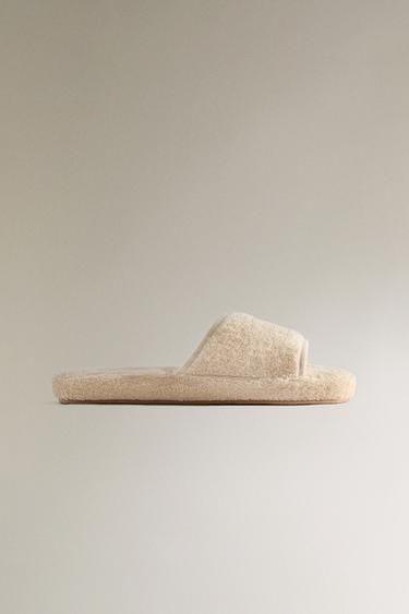 Zara Тапочки на платформе из махровой ткани купить с доставкой.