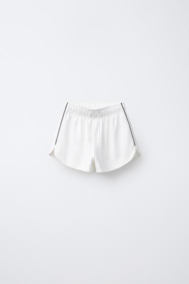 Zara Бермуды с отделкой
