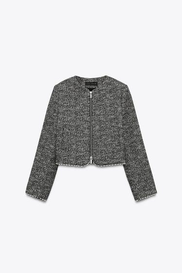 Zara Короткая куртка из рельефной ткани с бусинами купить с доставкой.