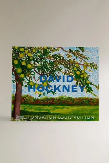 Книга DAVID HOCKNEY - FOUNDATION LOUIS VUITTON