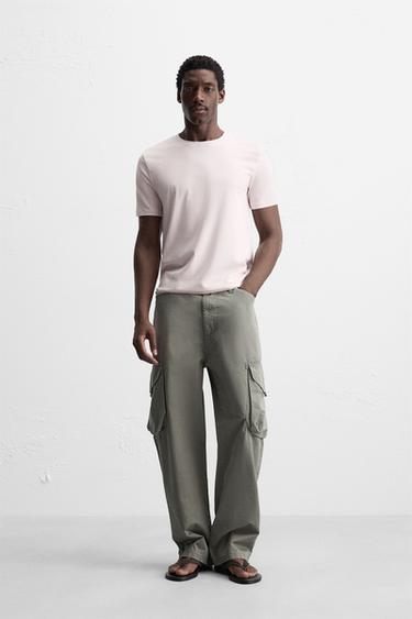 Zara Базовая приталенная футболка SLIM FIT купить с доставкой.