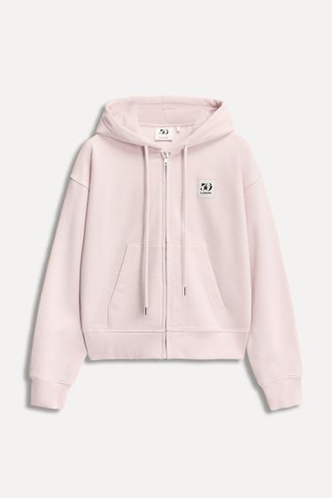 Zara Толстовка с капюшоном и нашивкой «50TH ANNIVERSARY» купить с доставкой.