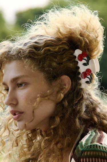 Zara Заколка для волос «вишенки» купить с доставкой.