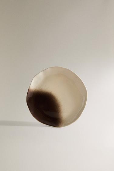 Zara Тарелка из коллекции OMBRé STONEWARE X COLLAGERIE купить с доставкой.