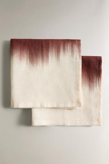 Zara Набор льняных салфеток PACK OF OMBRé X COLLAGERIE купить с доставкой.