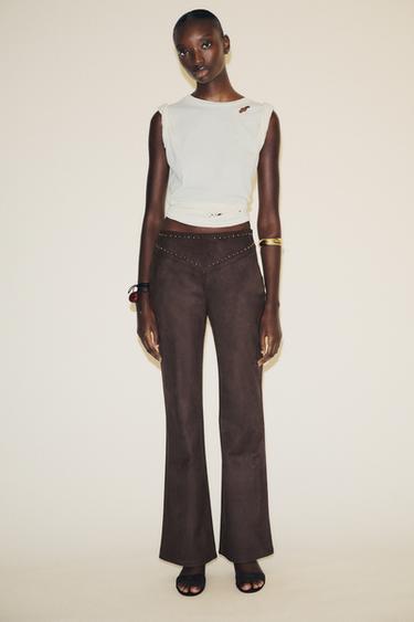 Zara Брюки FLARE из ткани под замшу с заклепками купить с доставкой.