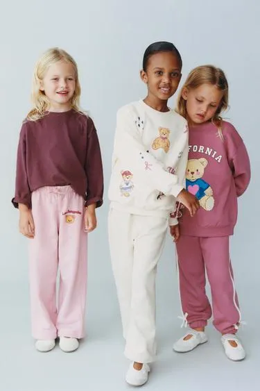 Брюки WIDE LEG из мягкой ткани с мишкой