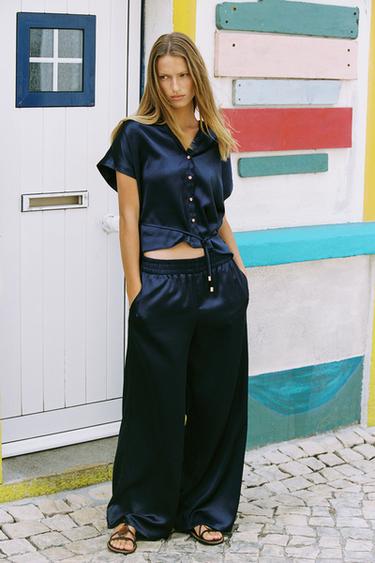 Zara Атласная рубашка с поясом купить с доставкой.