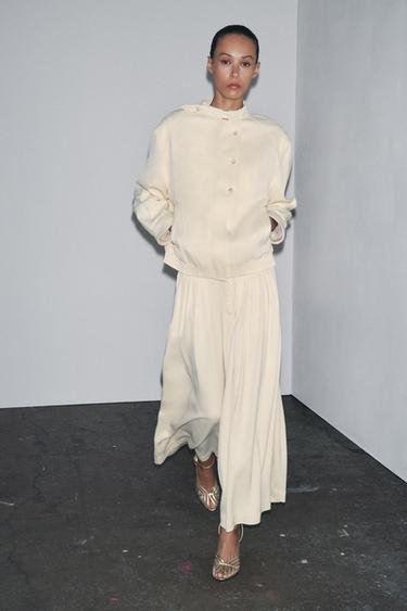 Zara Брюки с защипами — ZW COLLECTION купить с доставкой.