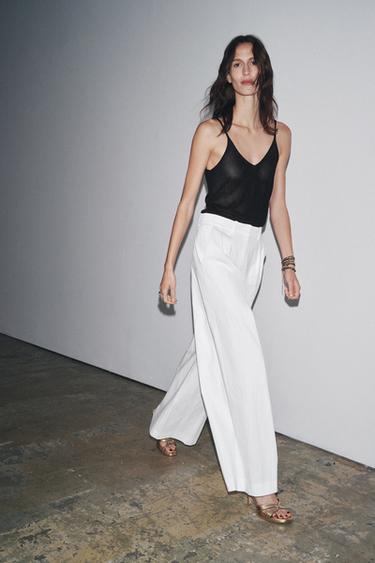 Zara Брюки с защипами из технологичной ткани — ZW COLLECTION купить с доставкой.