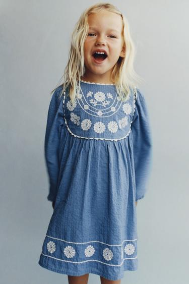 Zara Платье с вышитыми цветами