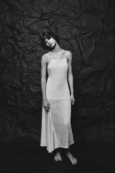 Zara Платье миди из ткани с металлизированной нитью