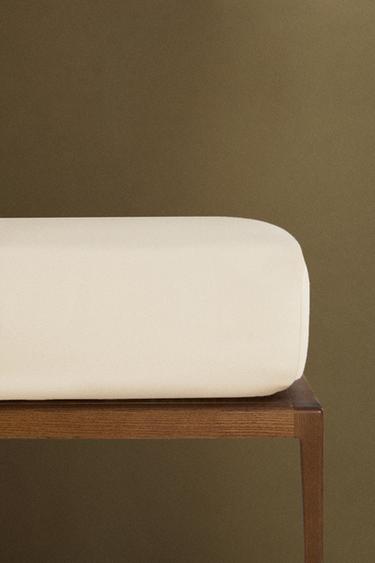 Zara Сатиновый простынь с резинкой | 40 CM высокий (1000 нить плотности)