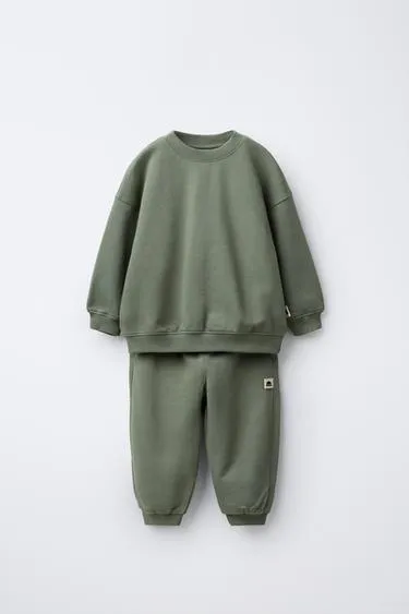 Костюм с олимпийкой и джоггерами LABEL