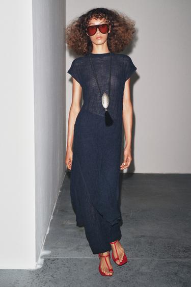 Zara Трикотажное платье миди с эффектом жатки