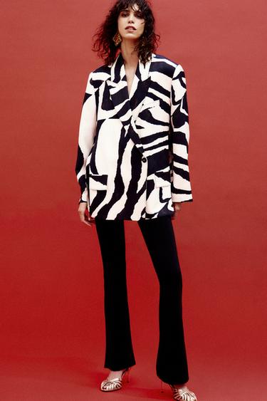 Zara Блейзер с анималистическим принтом — ZW COLLECTION купить с доставкой.