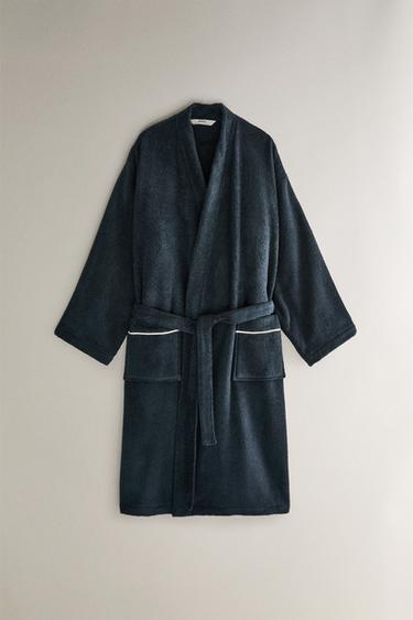 Zara Халат экстра мягкий с линией каймы (380 г/м²) купить с доставкой.