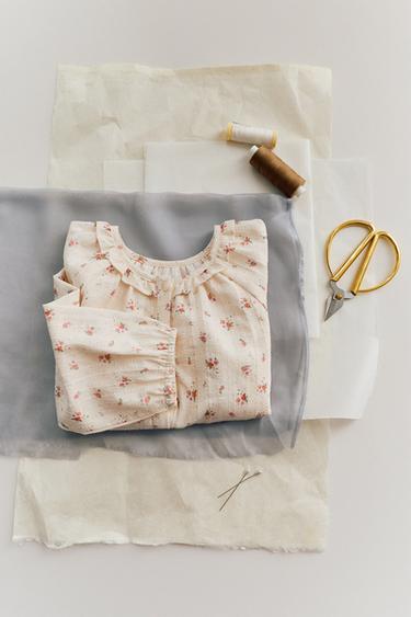 Zara Рубашка с цветочным принтом