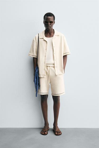 Zara Комфортные шорты-бермуды с отделкой