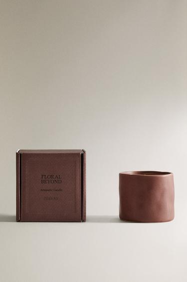 Zara Декоративная свеча с ароматом FLORAL BEYOND (150 г)