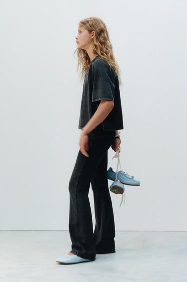 Zara Комплект из футболки HEAVY WEIGHT и легинсов GLARE RIB с эффектом потертости купить с доставкой.
