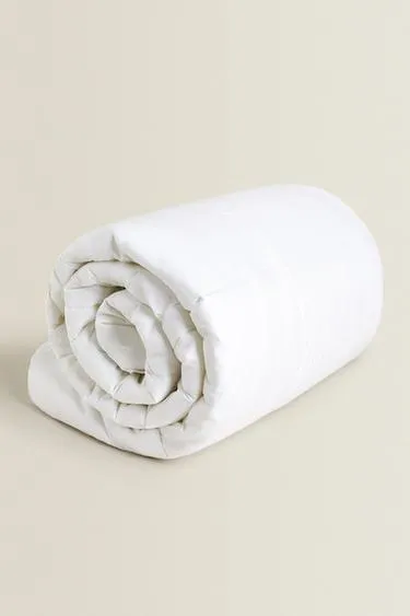 Одеяло с наполнителем FEATHER TOUCH (300 г/м²)