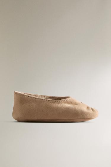 Zara Туфли-балетки из кожи с оборками