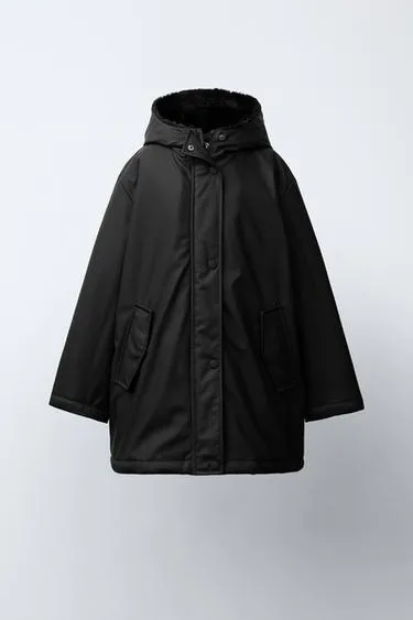 Прорезиненная куртка WATER REPELLENT с эффектом меха