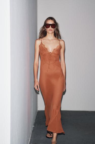 Zara Платье из жоржета с вышивкой и бусинами купить с доставкой.
