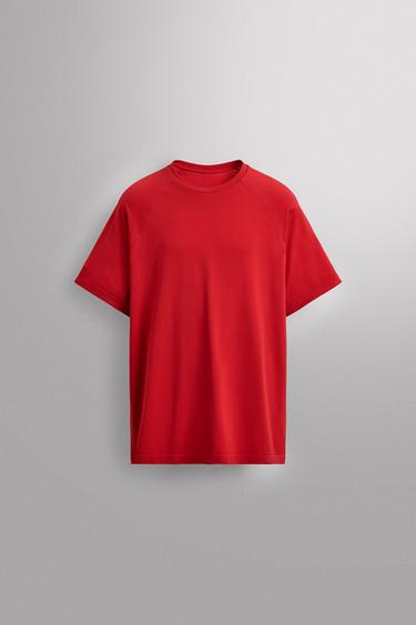 Zara Бесшовная спортивная футболка купить с доставкой.