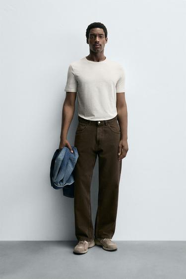 Zara Базовая приталенная футболка SLIM FIT