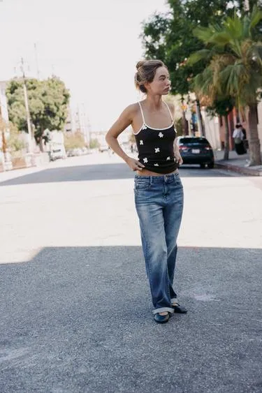 Топ в рубчик с цветами