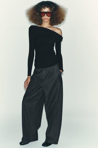 Zara Мягкая асимметричная футболка купить с доставкой.